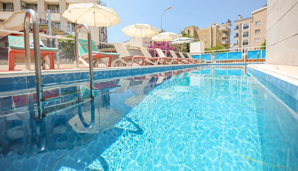 Delta Hotel Didim Buitenkant foto